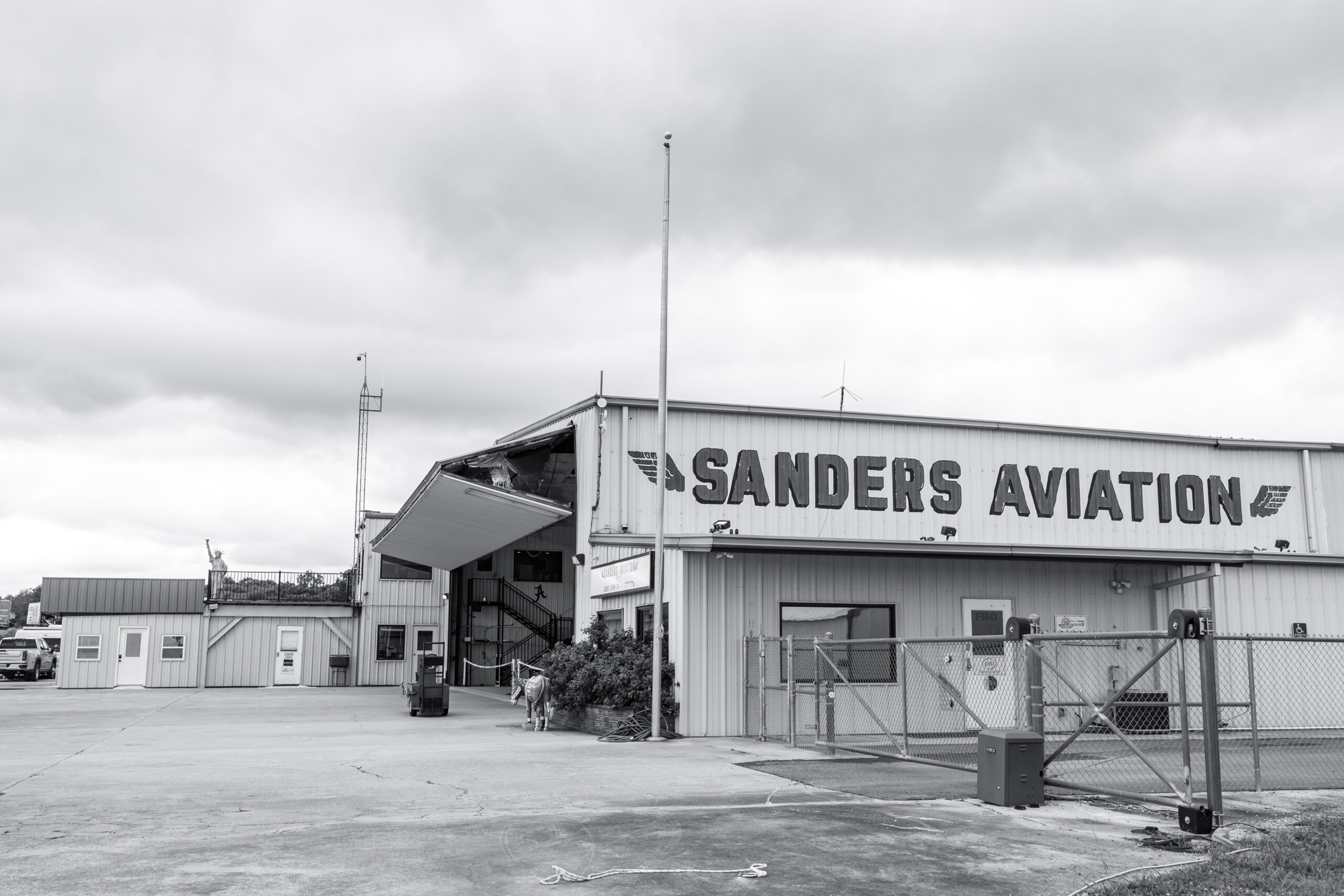 Sanders Aviation Career Flight Training, FBO Services, Aviation